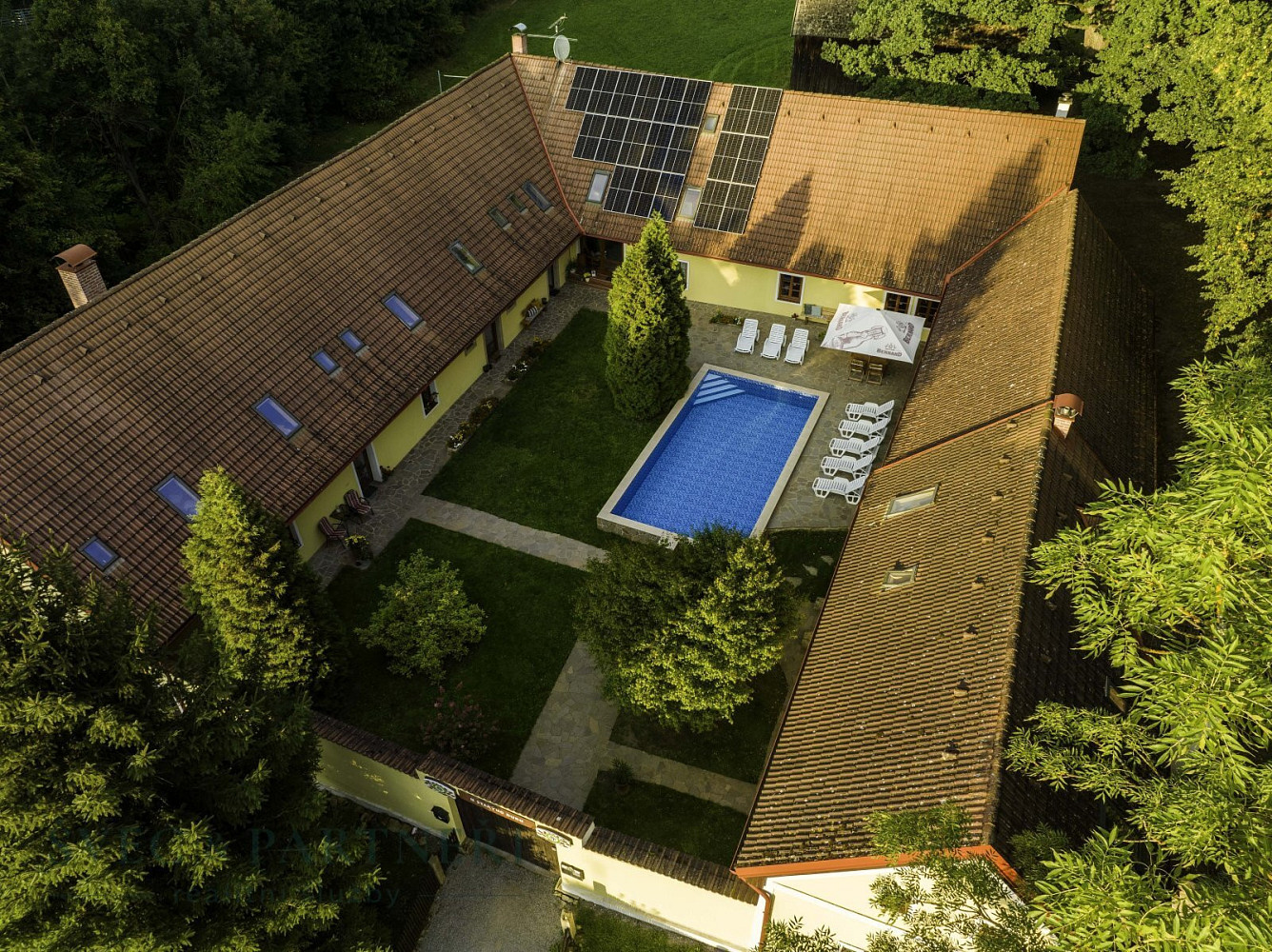 Prodej ubytovacího objektu 2 041 m² – fotografie 3