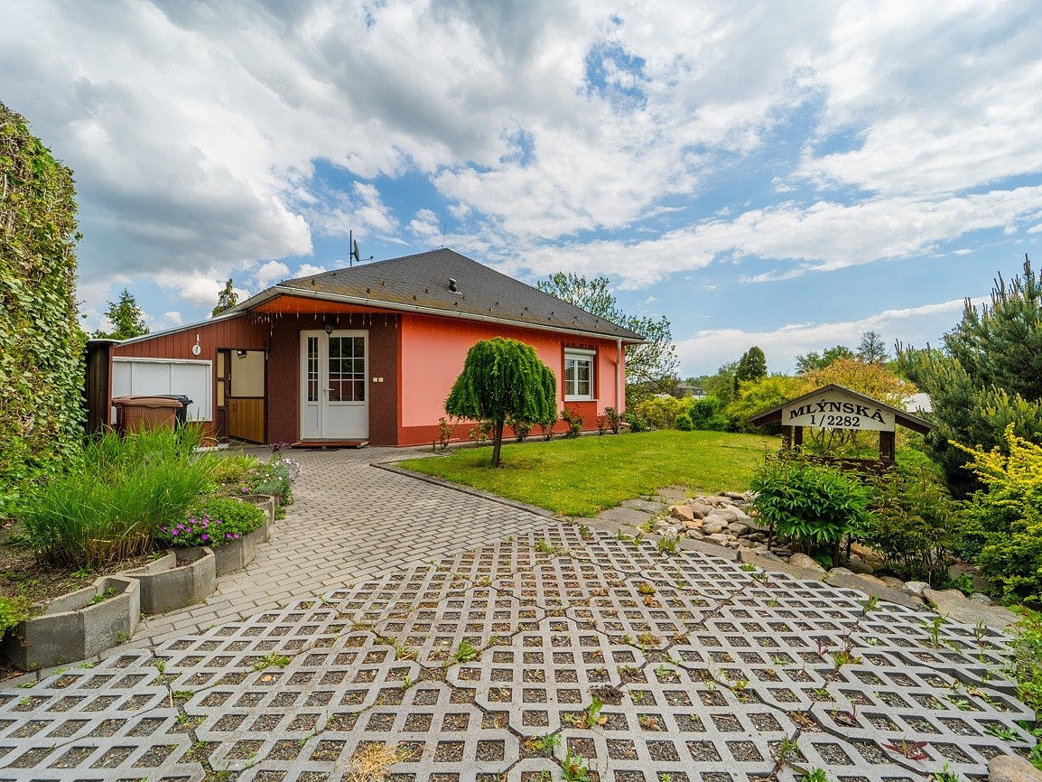 Prodej domu 117 m² s pozemkem 814 m²