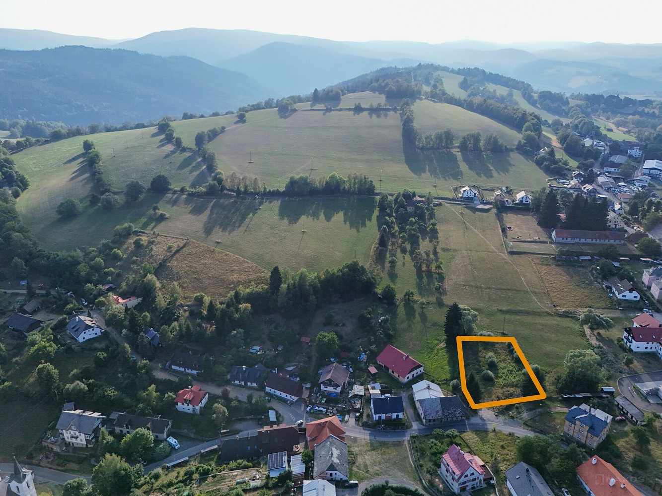 Prodej stavebního pozemku 1 662 m² – fotografie 3
