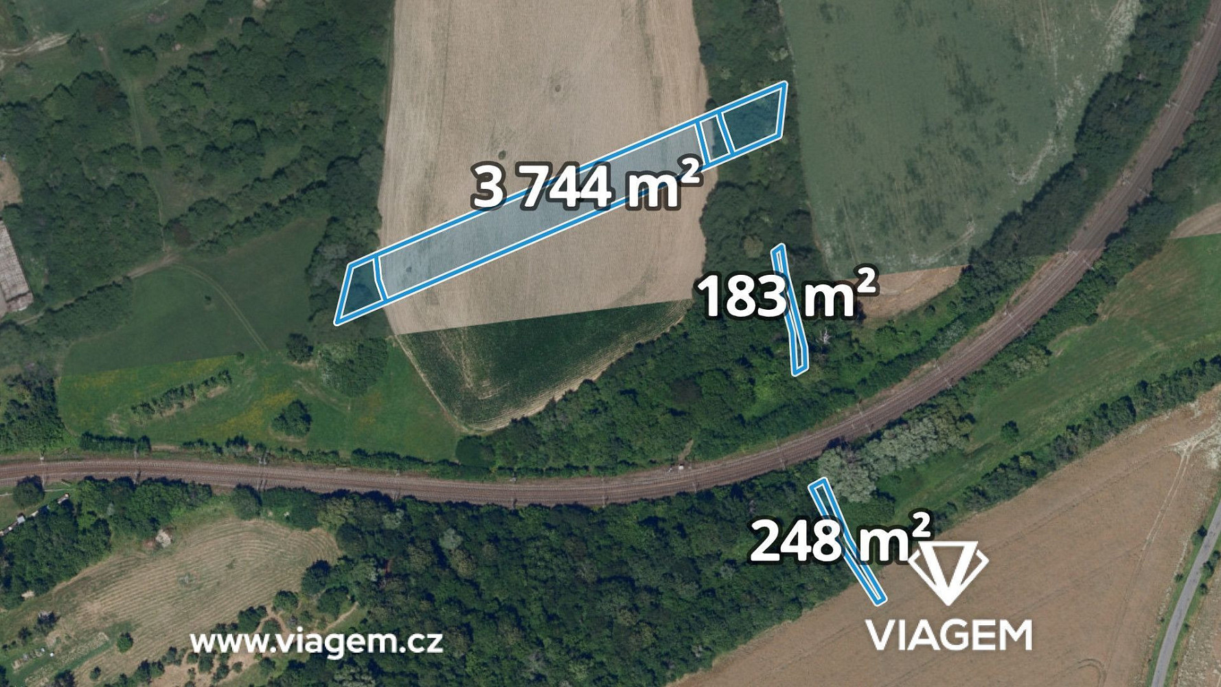 Prodej pole 2 256 m²