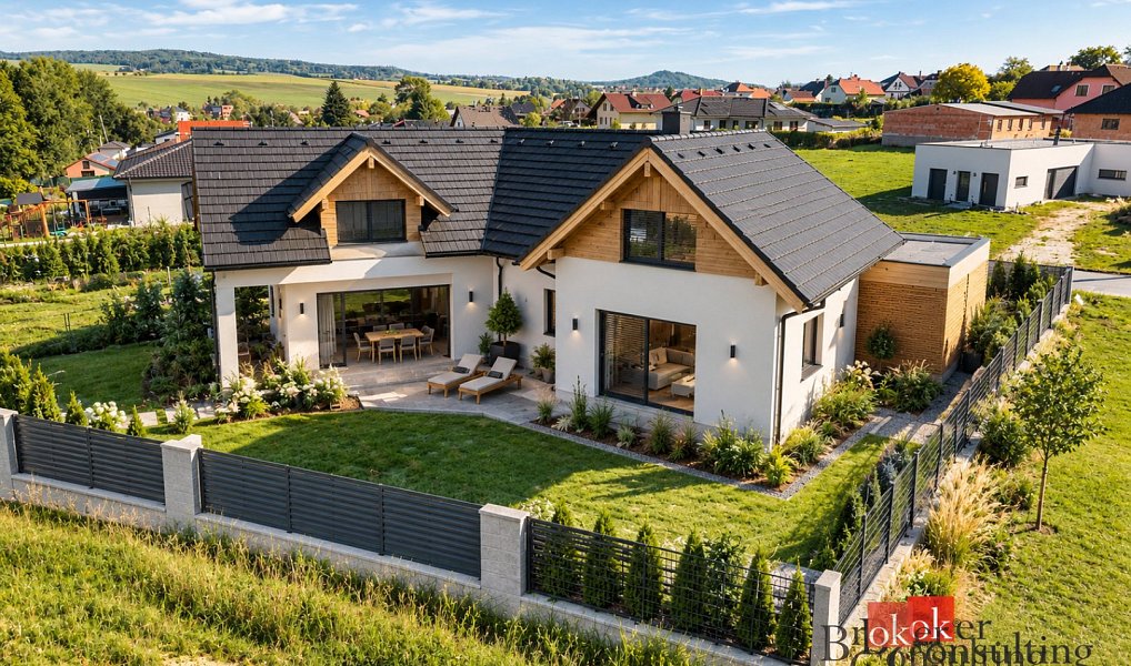 Prodej domu 212 m² s pozemkem 1 759 m², Litohlavy – náhled fotky 5