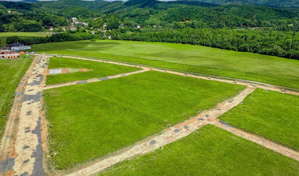 Prodej stavebního pozemku 871 m², Dubí – náhled fotky 23
