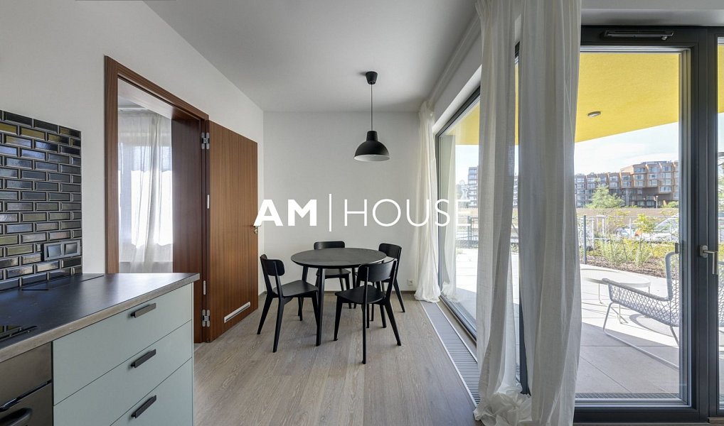 Pronájem bytu 2+kk 66 m², Praha – náhled fotky 8