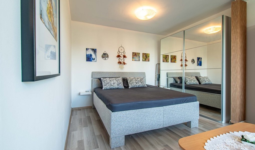 Prodej bytu 1+1 46 m², Praha – náhled fotky 9