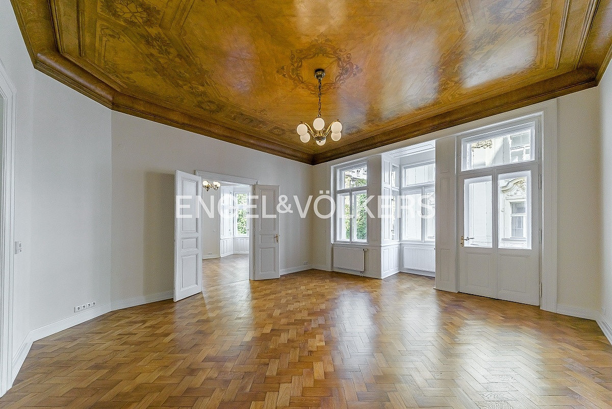 Pronájem bytu 4+1 151 m² — photo 5