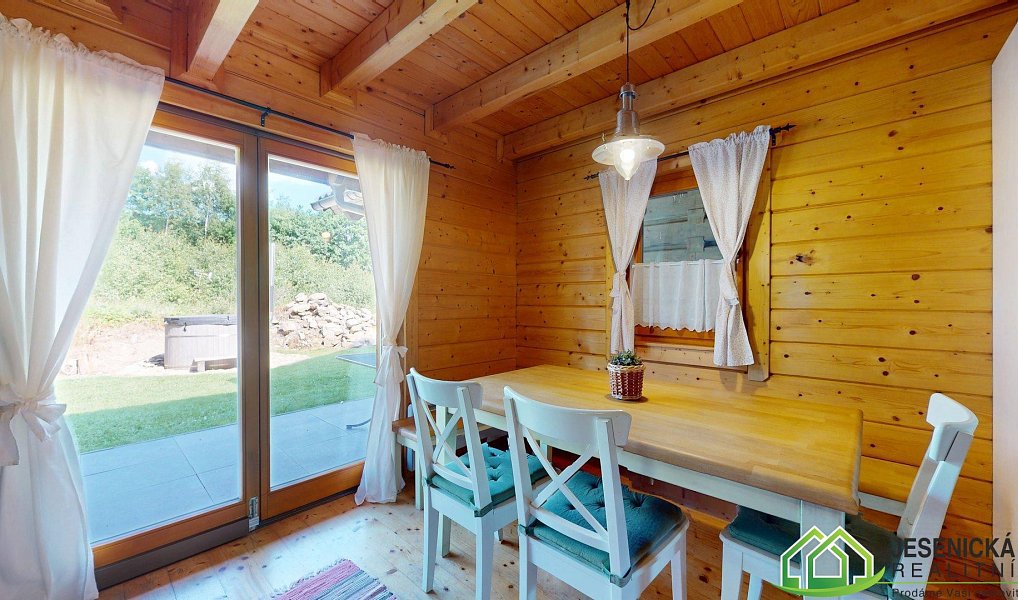 Prodej chaty/chalupy 249 m² s pozemkem 829 m², Staré Město – náhled fotky 33