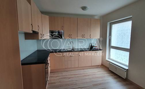 Pronájem bytu 3+kk 85 m², náměstí 5. května, Čelákovice, okres Praha-východ
