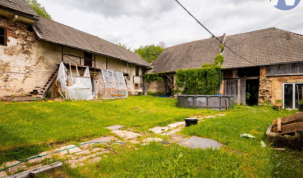 Prodej domu 500 m² s pozemkem 1 899 m², Horní Planá – náhled fotky 13