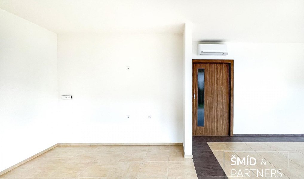 Prodej domu 115 m² s pozemkem 505 m², Žleby – náhled fotky 13