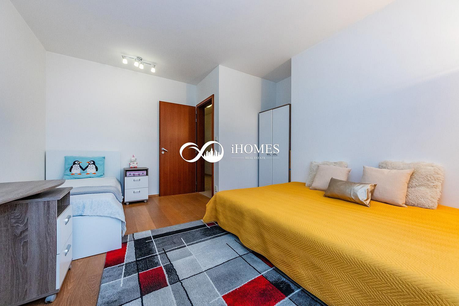Pronájem bytu 3+kk 116 m² – pohled 3