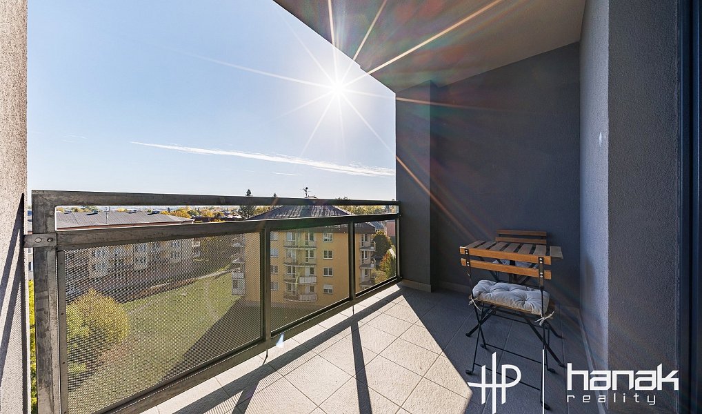 Pronájem bytu 2+1 63 m², Olomouc – náhled fotky 2
