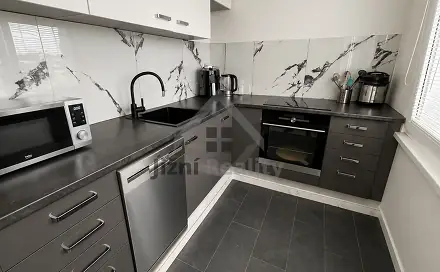 Prodej bytu 2+1 66 m², J. Opletala, České Budějovice - České Budějovice 2