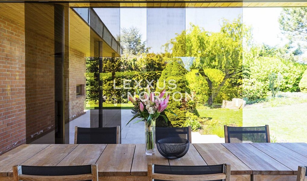 Prodej domu 343 m² s pozemkem 2 363 m², Horoměřice – náhled fotky 11