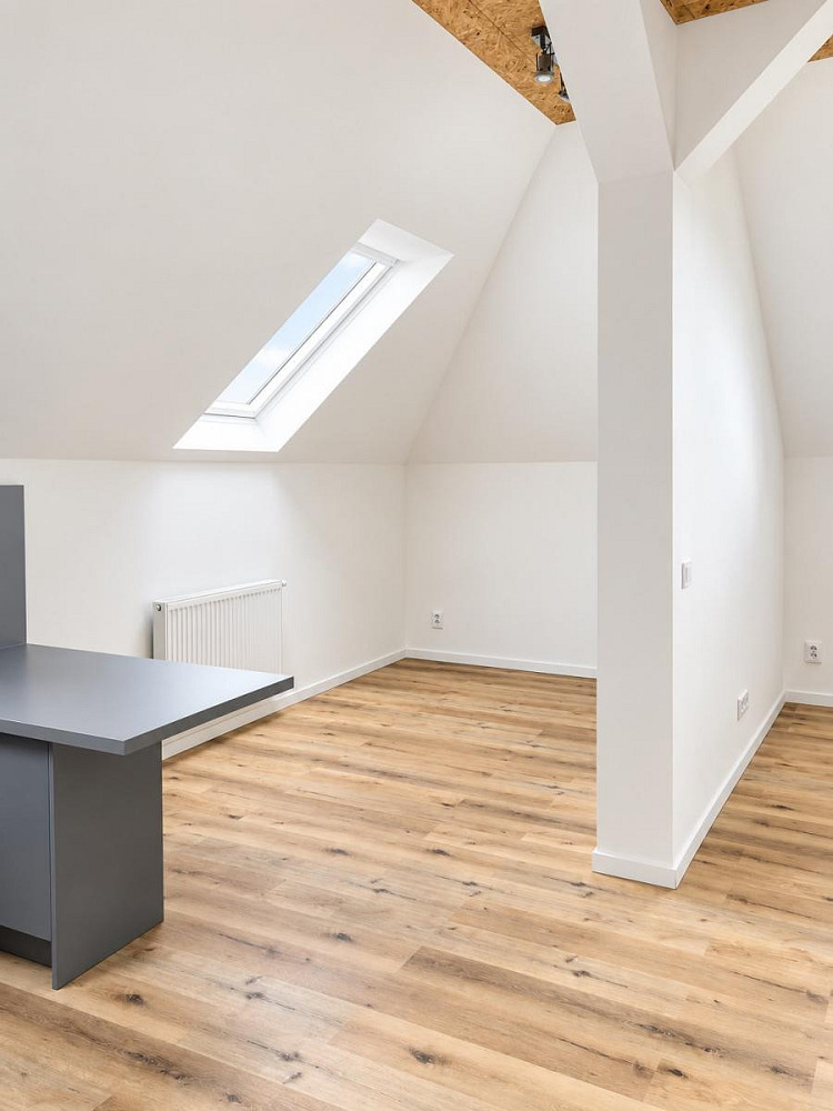 Pronájem bytu 2+kk 41 m² – fotografie 3