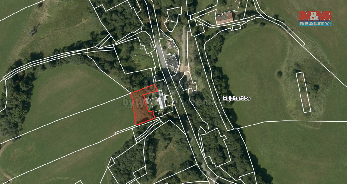 Prodej stavebního pozemku 2 066 m² – pohled 2