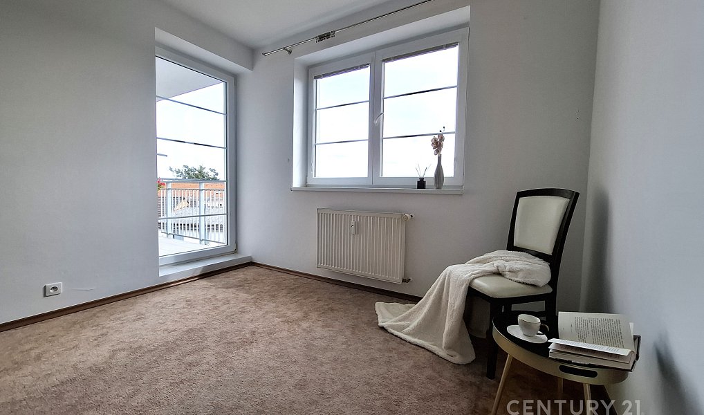Pronájem bytu 3+kk 67 m², Benešov – náhled fotky 3