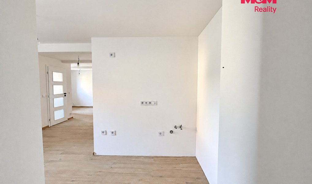 Prodej bytu 1+kk 36 m², Praha – náhled fotky 4
