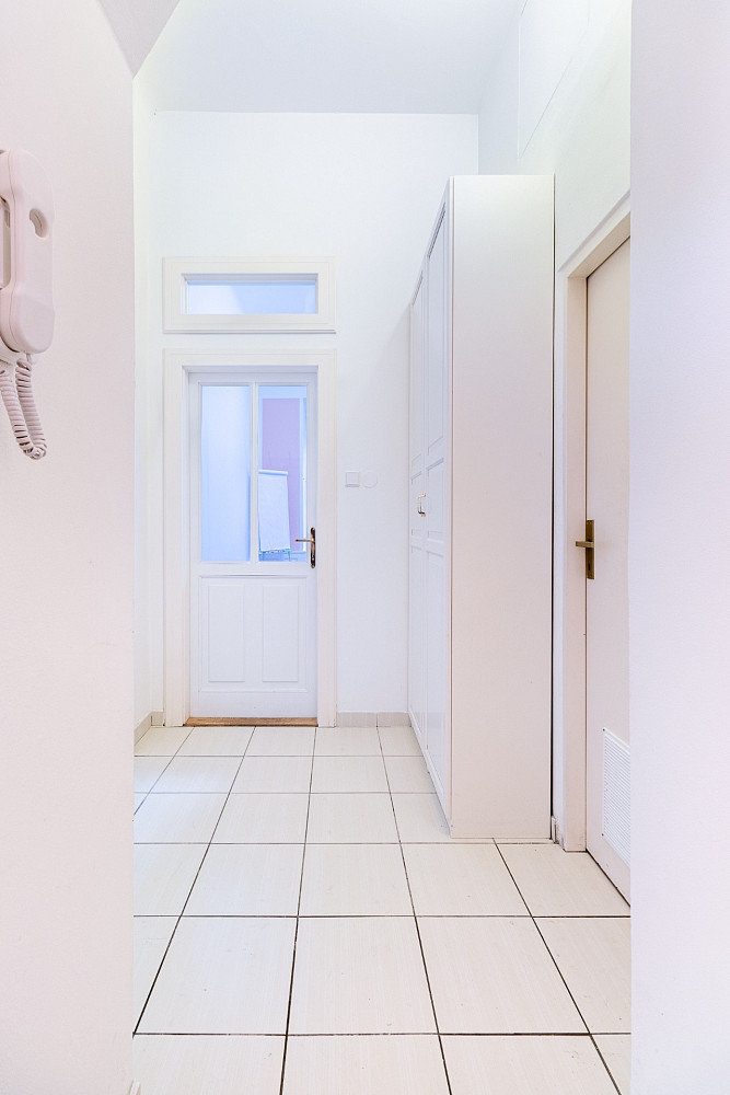 Pronájem kanceláře 50 m² – fotografie 5