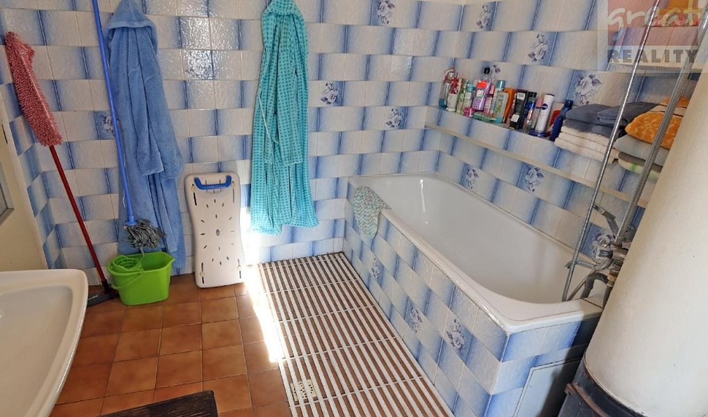 Prodej chaty/chalupy 76 m² s pozemkem 312 m², Hoštice – náhled fotky 12