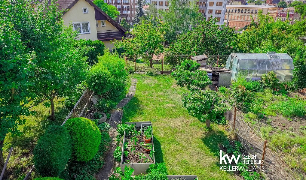 Prodej domu 252 m² s pozemkem 304 m², Teplice – náhled fotky 29