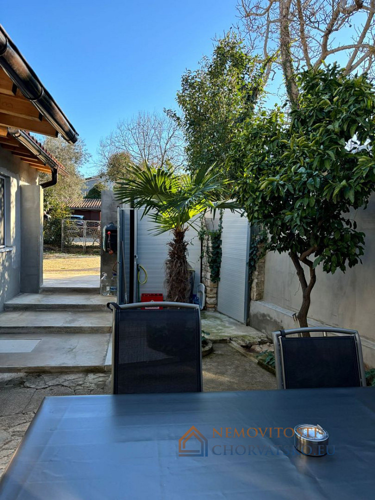 Prodej domu 84 m² s pozemkem 272 m² - Widok 2