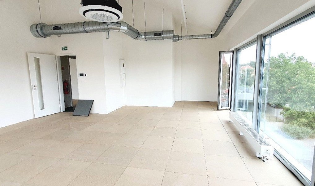 Prodej komerčního objektu (jiného typu) 258 m², Praha – náhled fotky 2
