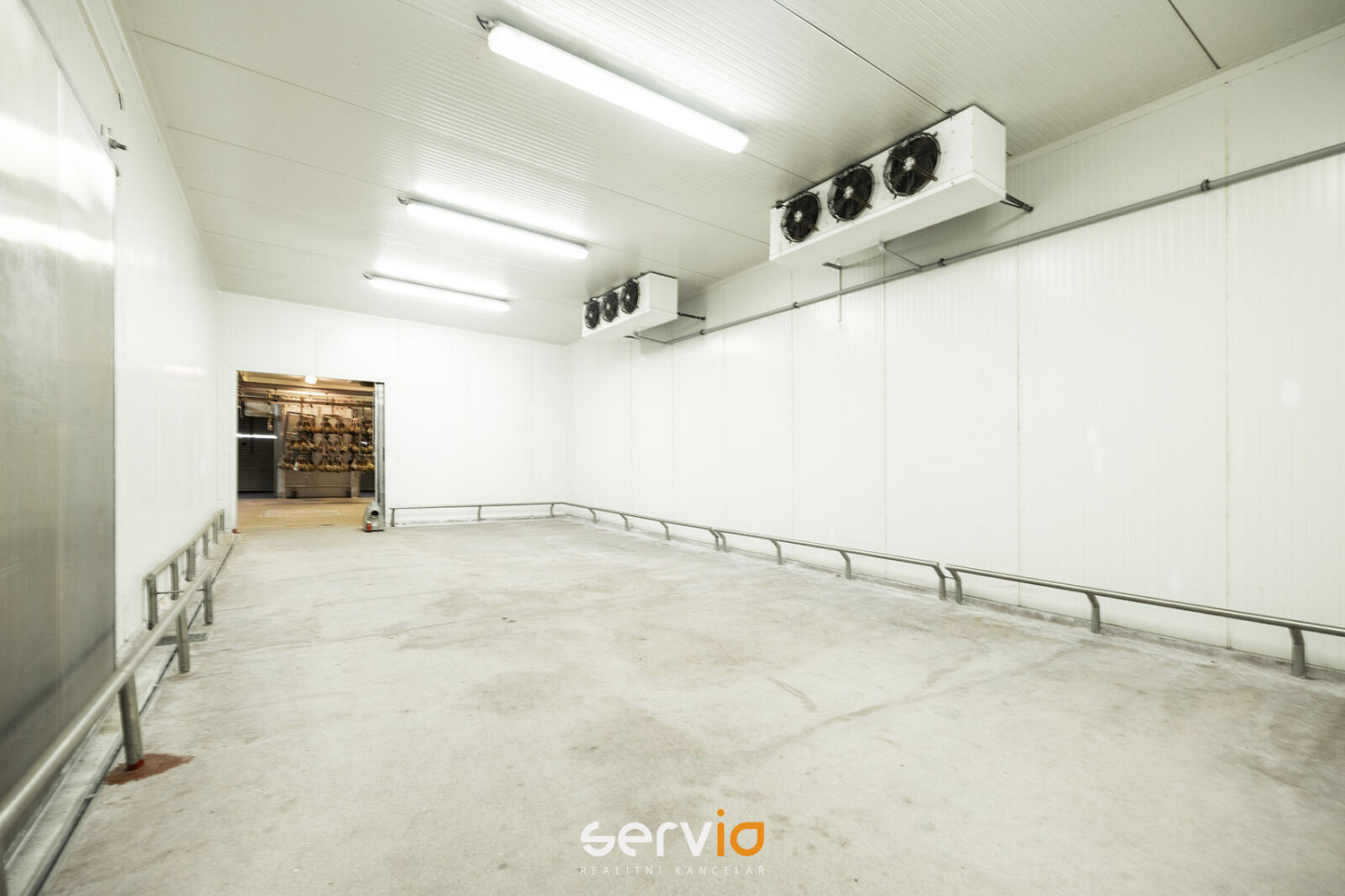 Pronájem výrobních prostor 3 100 m² – fotografie 4