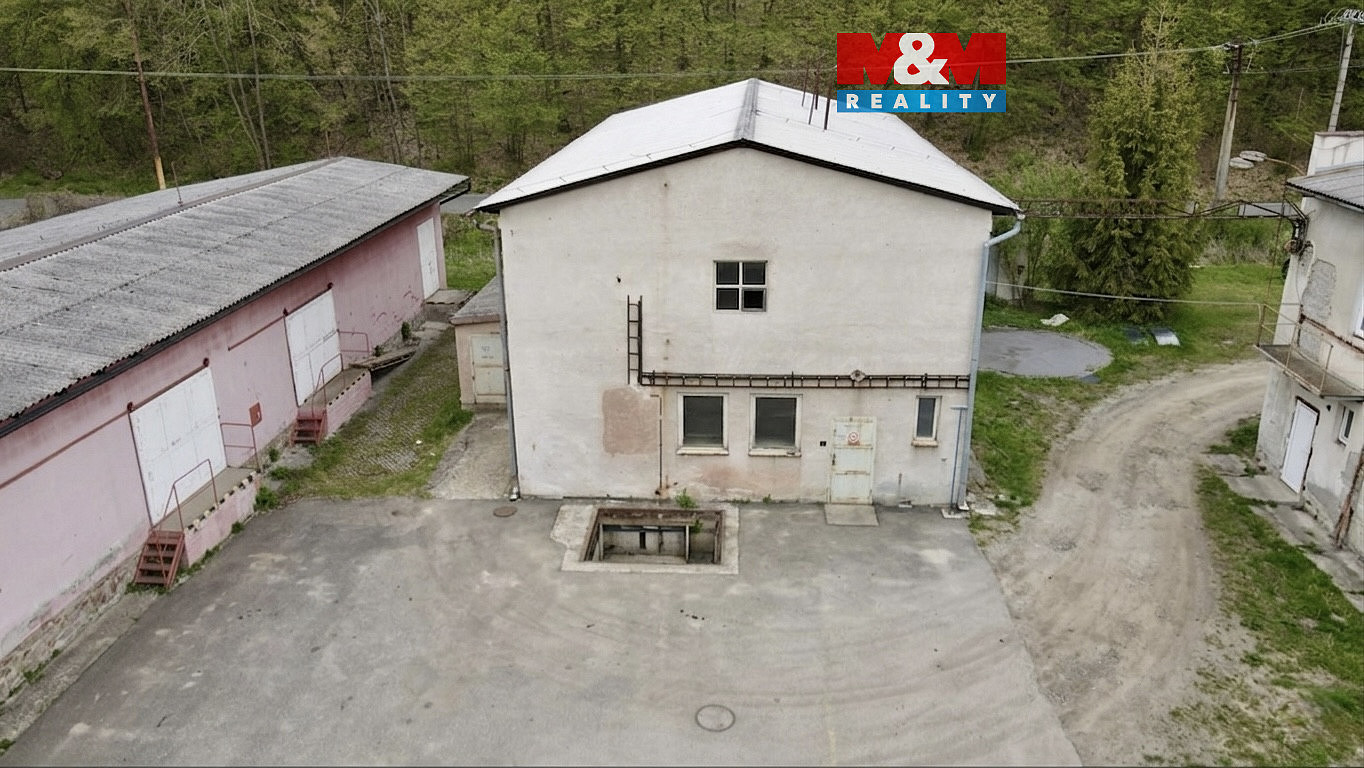 Pronájem skladovacích prostor 240 m²