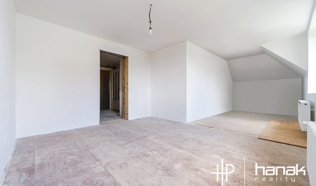 Prodej domu 253 m² s pozemkem 615 m², Hranice – náhled fotky 12