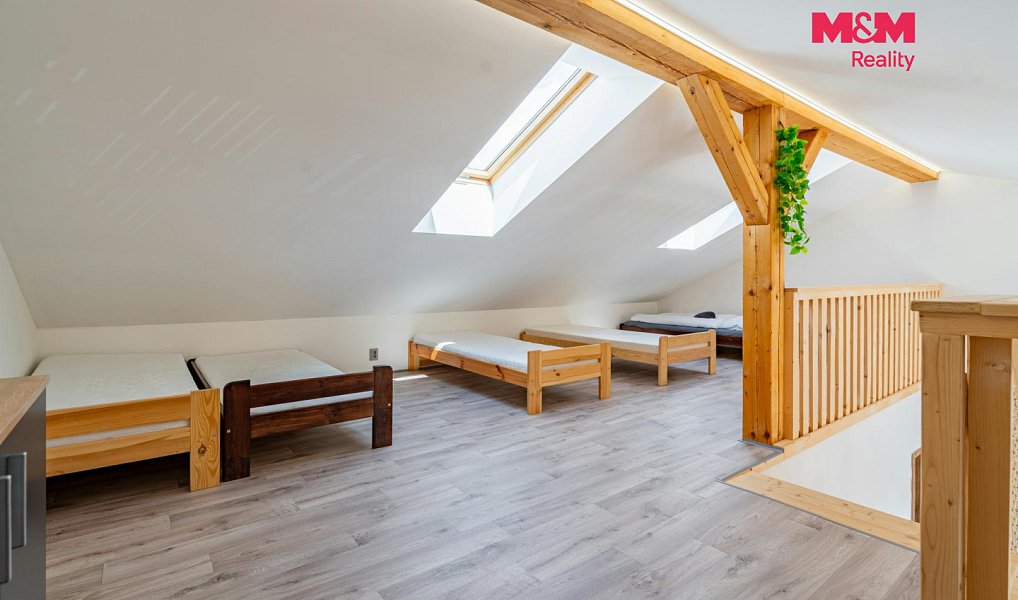 Prodej ubytovacího objektu 226 m², Lipno nad Vltavou – náhled fotky 15