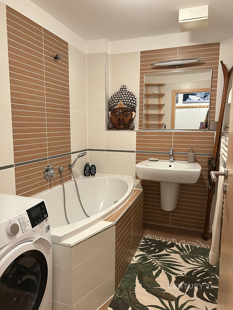 Pronájem bytu 2+kk 80 m² – fotografie 3