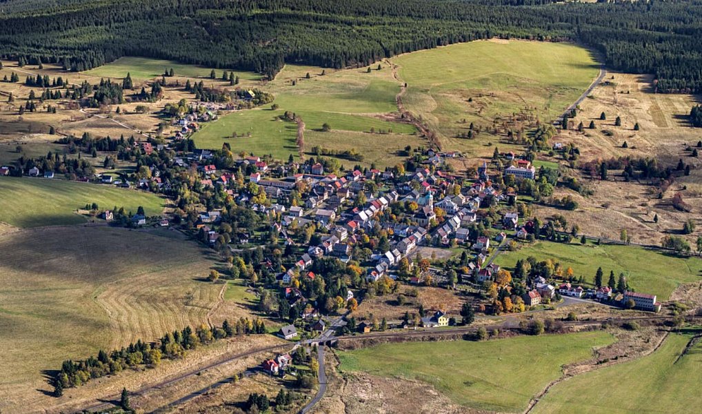 Prodej stavebního pozemku 1 015 m², Horní Blatná – náhled fotky 2