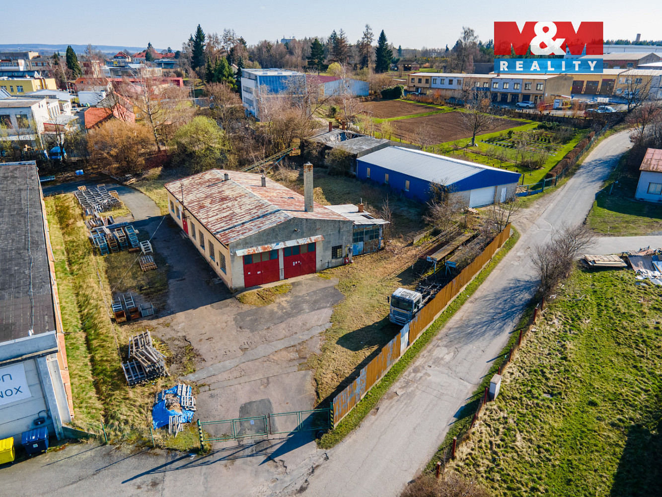 Prodej pozemku 1 667 m² – fotografie 4