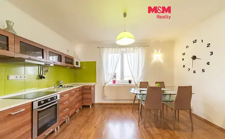Prodej bytu 3+1 83 m², Nádražní čtvrť, Vojtanov, okres Cheb
