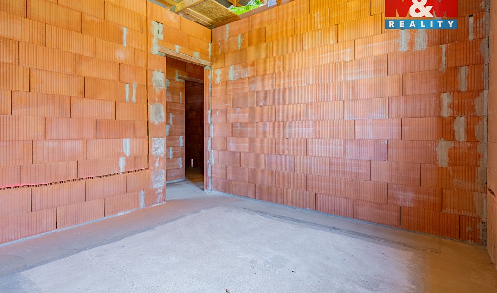 Prodej domu 168 m² s pozemkem 1 144 m², Domanín – náhled fotky 15