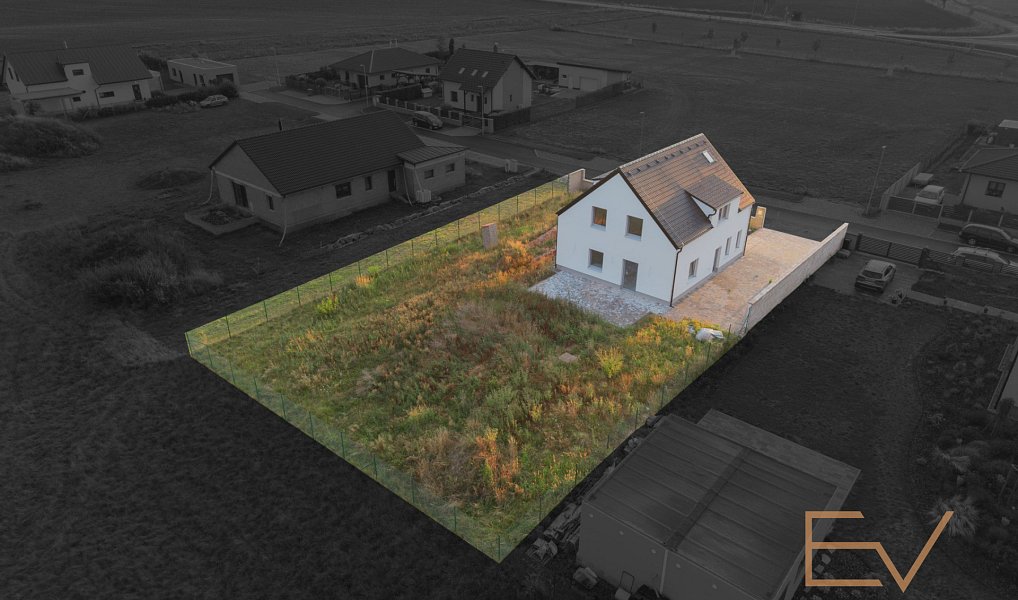 Prodej domu 166 m² s pozemkem 1 012 m², Lužná – náhled fotky 26