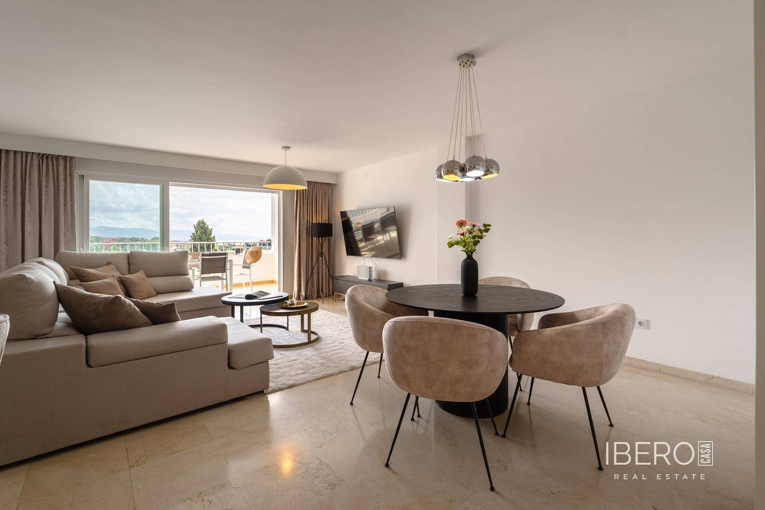 Piso 5+kk – Marbella, Nueva Andalucía - Vista 4