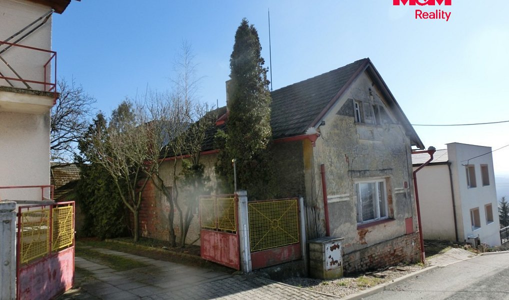Prodej domu 25 m² s pozemkem 707 m², Dobrovice – náhled fotky 2