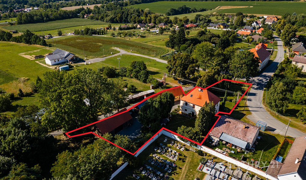 Prodej domu 465 m² s pozemkem 2 031 m², Roudná – náhled fotky 22