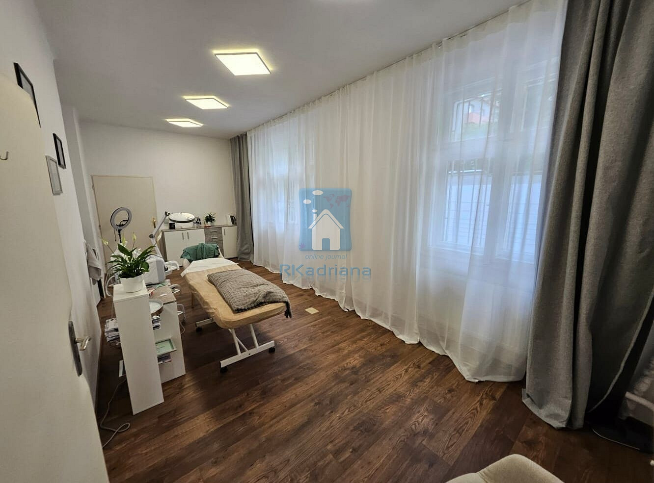 Pronájem kanceláře 36 m² – fotografie 2