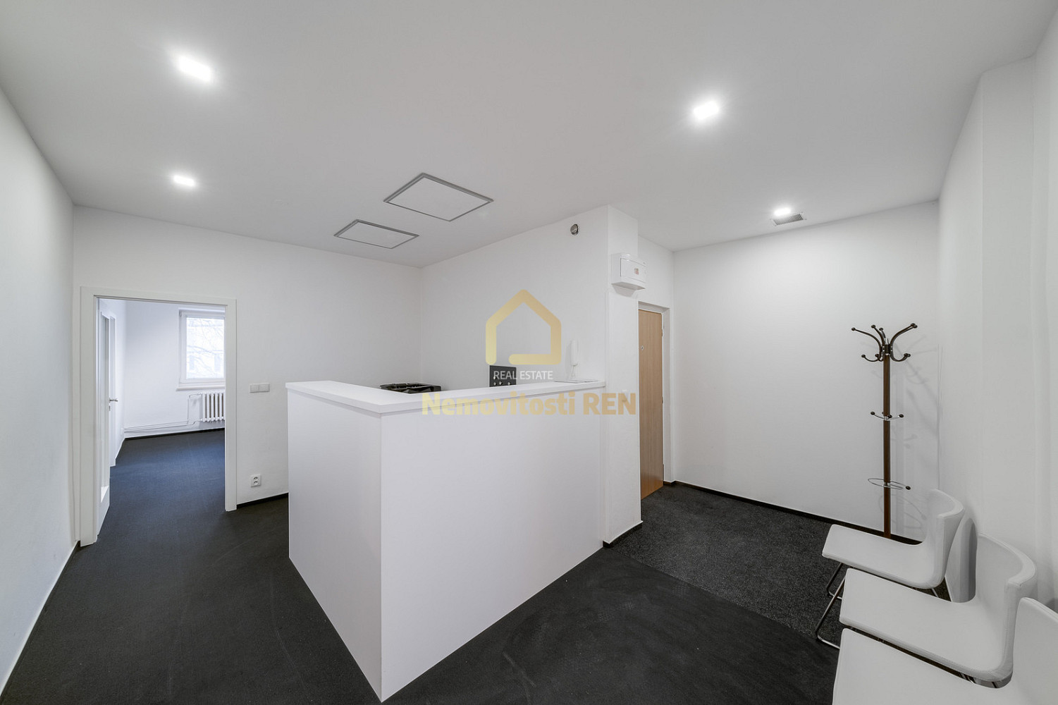 Pronájem kanceláře 113 m² — photo 4
