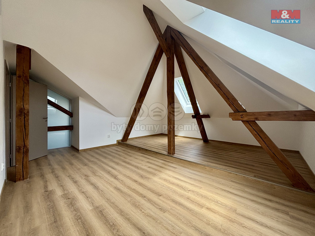 Pronájem bytu 2+kk 67 m² – fotografie 4