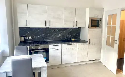 Pronájem bytu 1+kk 32 m²