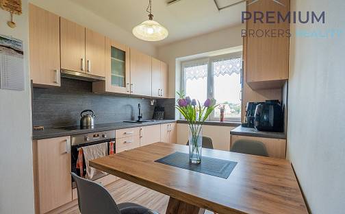 Prodej bytu 3+1 65 m², Koštice, okres Louny