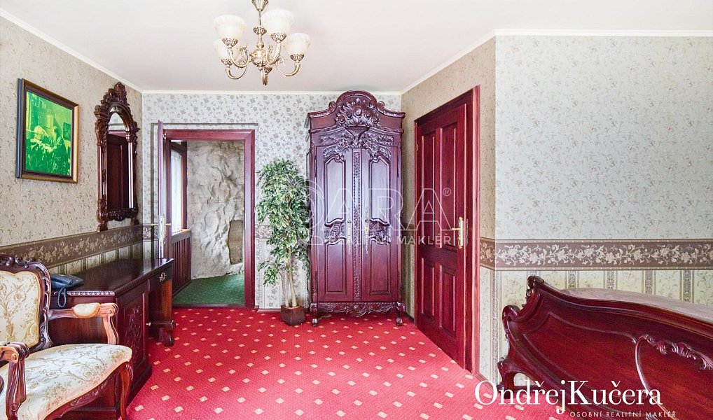 Prodej ubytovacího objektu 832 m², Hřensko – náhled fotky 47