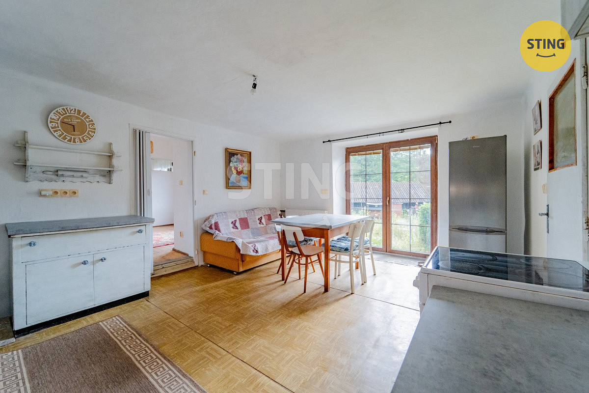 Prodej domu 180 m² s pozemkem 381 m² — photo 2