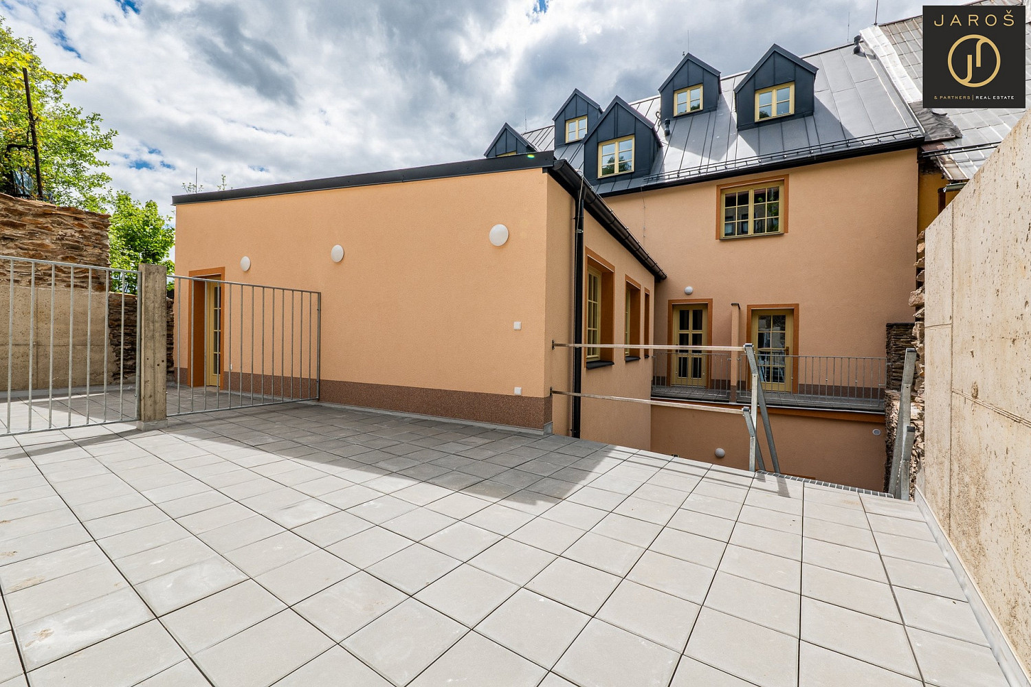 Prodej bytu 2+kk 43 m² — photo 3