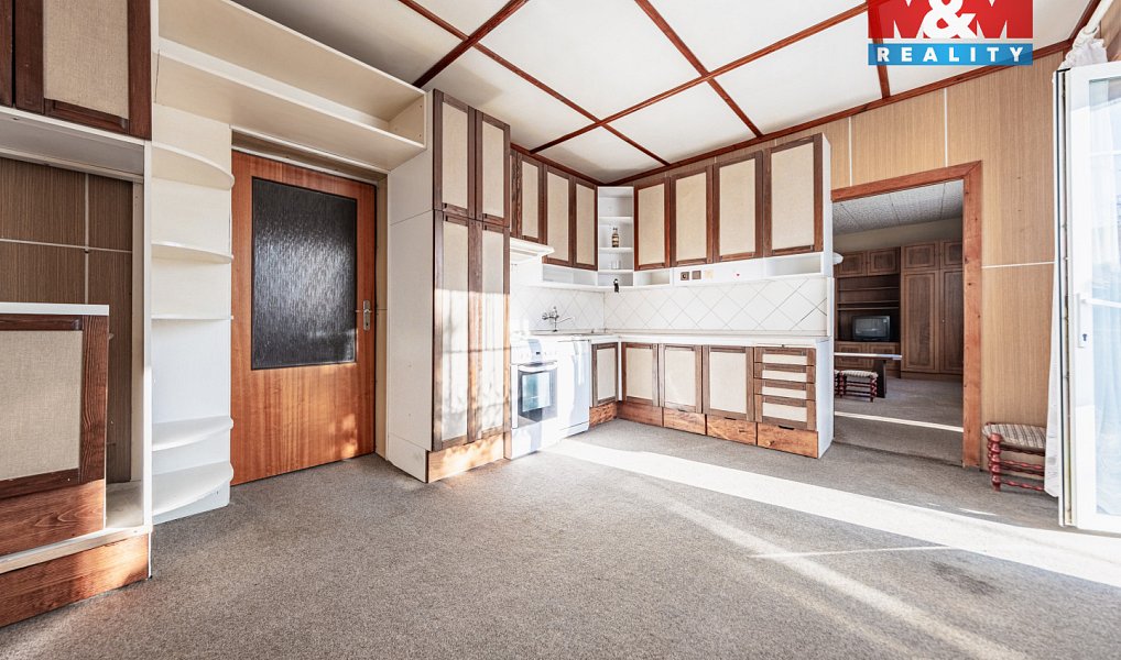 Prodej domu 365 m² s pozemkem 2 873 m², Račetice – náhled fotky 3