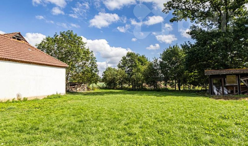 Prodej domu 240 m² s pozemkem 2 125 m², Bečice – náhled fotky 38