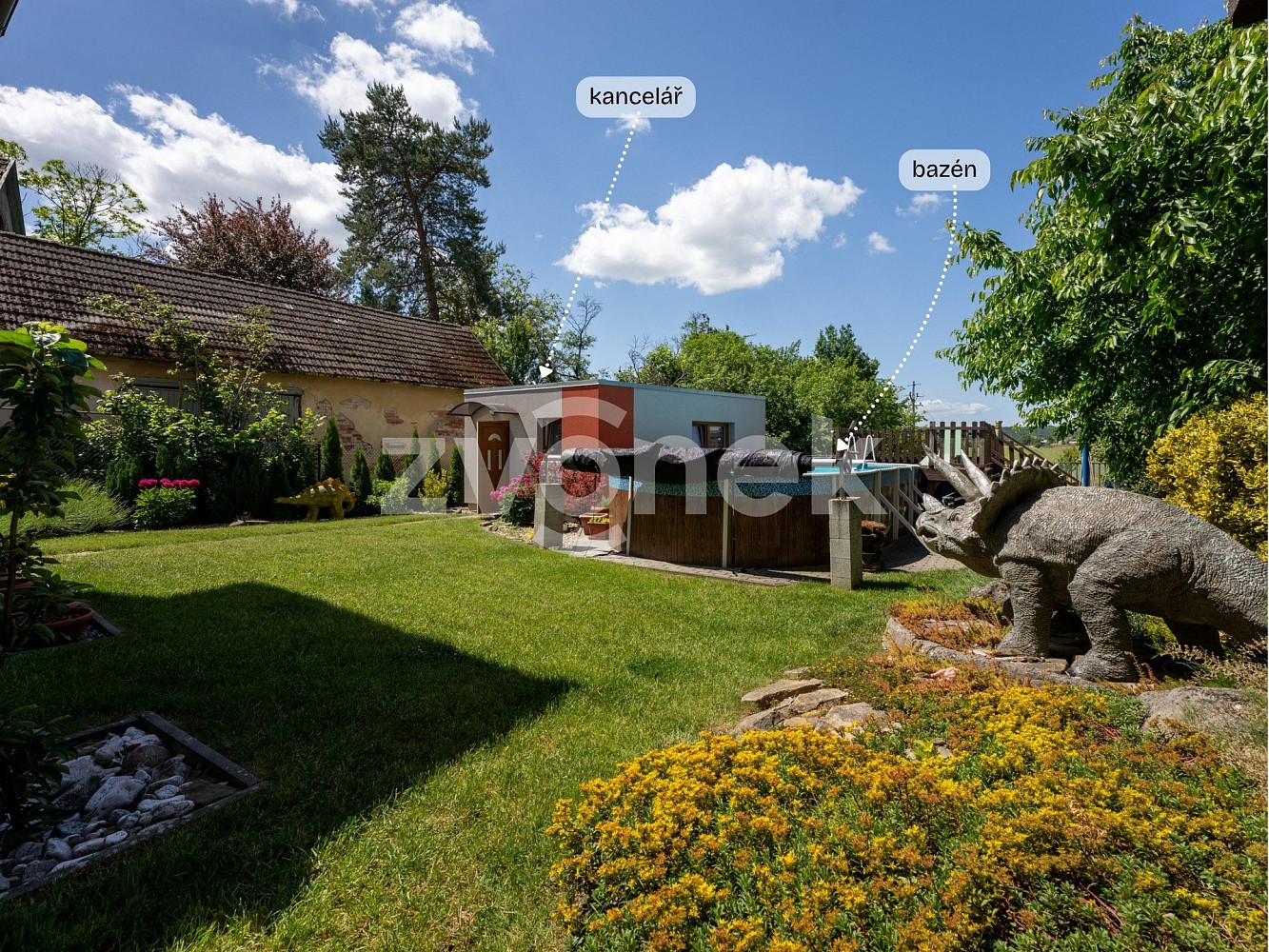 Prodej kanceláře 284 m² – fotografie 3